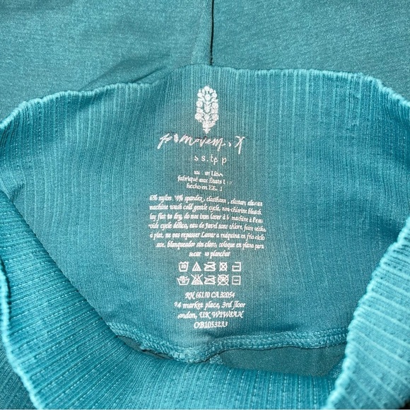 FP Movement Leggings Size XS/S Turquoise Rib Stretch High-Rise Good Karma Crop - Picture 12 of 14